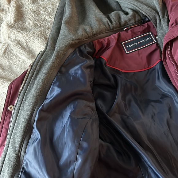 Tommy Hilfiger Puffer Jacket - Picture 6 of 8